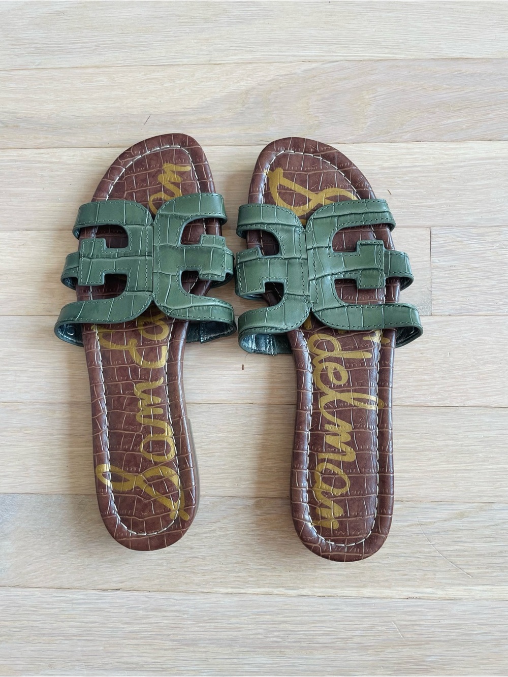 Sam Edelman Green Leather Croc-Embossed Bay Slide Sandals